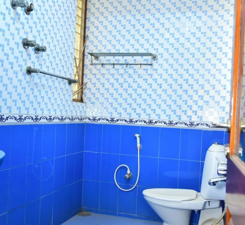 Washroom of the 5BHK Independent House for Rent in Koramangala ST Bed Layout Bangalore-Renthouzz