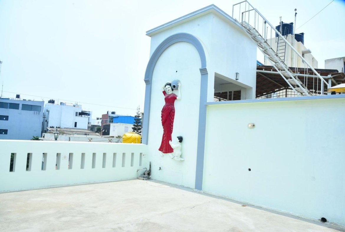 Teerace of the 5BHK Independent House for Rent in Koramangala ST Bed Layout Bangalore-Renthouzz