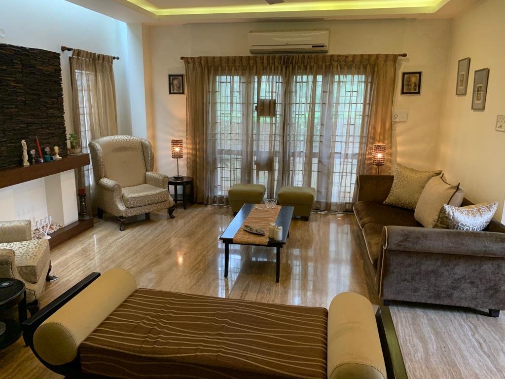 Hall of 5BHK Independent House for Rent in Koramangala 3rd Block Bangalore-Renthouzz