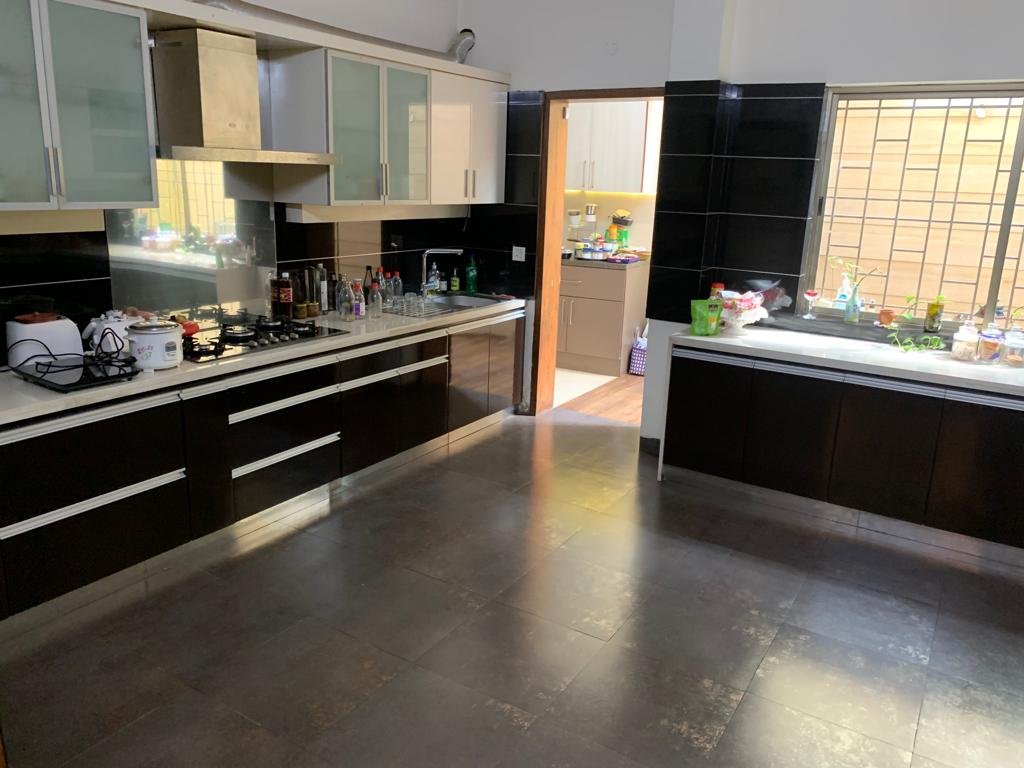 Kitchen of 5BHK Independent House for Rent in Koramangala 3rd Block Bangalore-Renthouzz