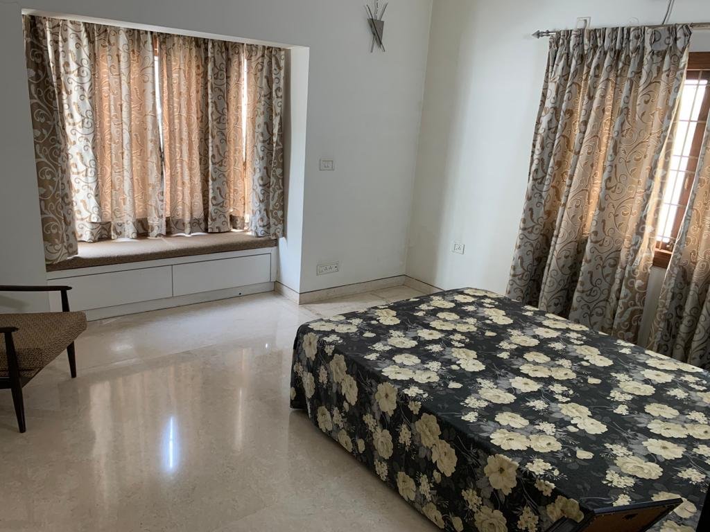 Bedroom of 5BHK Independent House for Rent in Koramangala 3rd Block Bangalore-Renthouzz