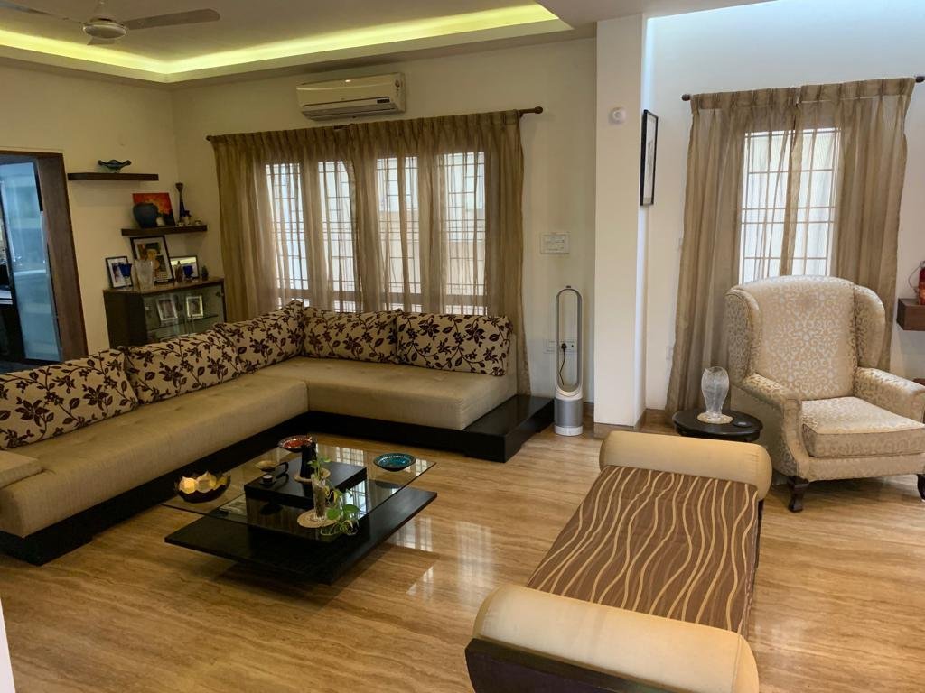 Hall of 5BHK Independent House for Rent in Koramangala 3rd Block Bangalore-Renthouzz