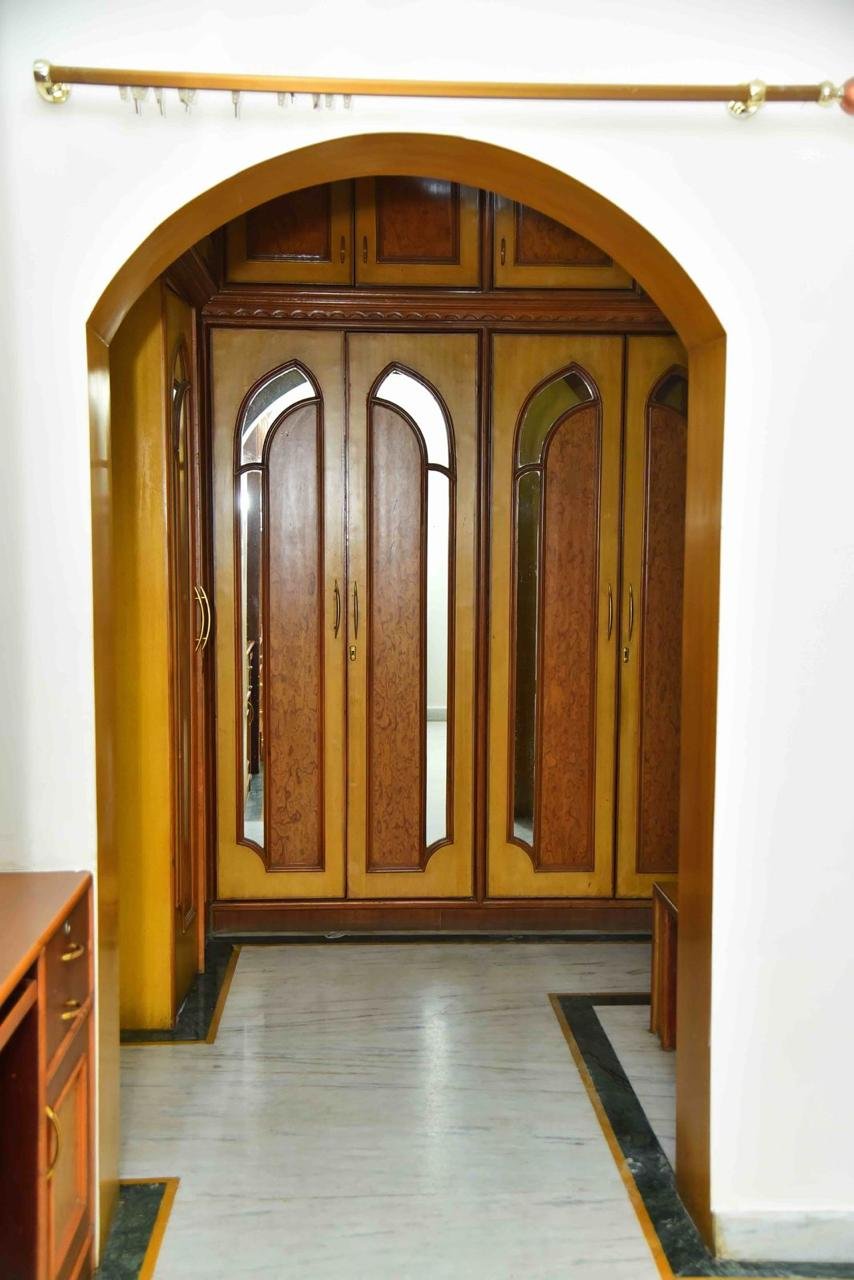 Bedroom of the 5BHK Independent House for Rent in Koramangala ST Bed Layout Bangalore-Renthouzz