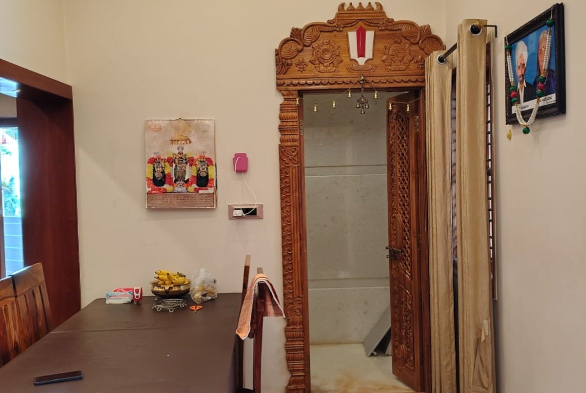 Dinning room of 4BHK Duplex House for Sale in Rajeshwarinagara, Madanayakanahalli Renthouzz