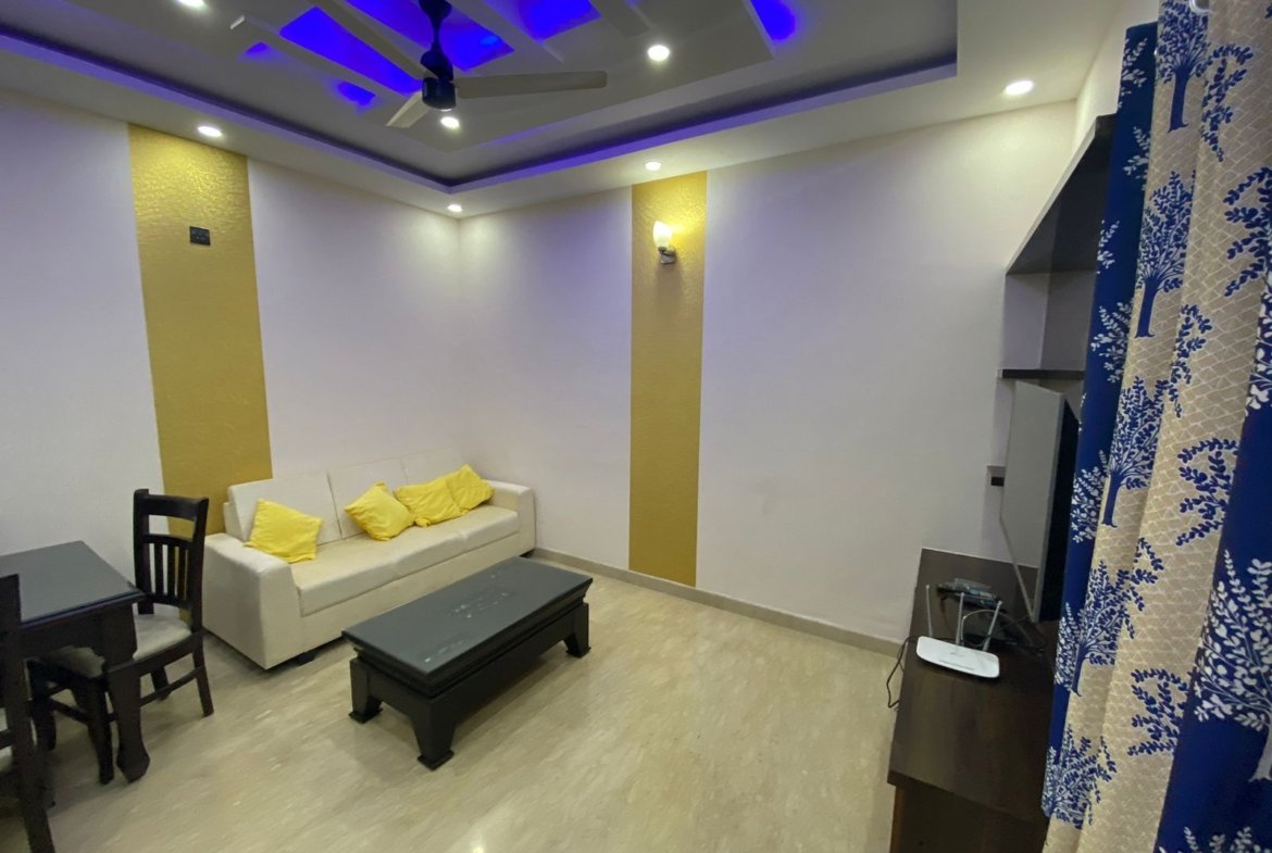 Hall view of 2BHK Apartment Flat for rent in Koramangala 1st block, Bangalore Renthozz