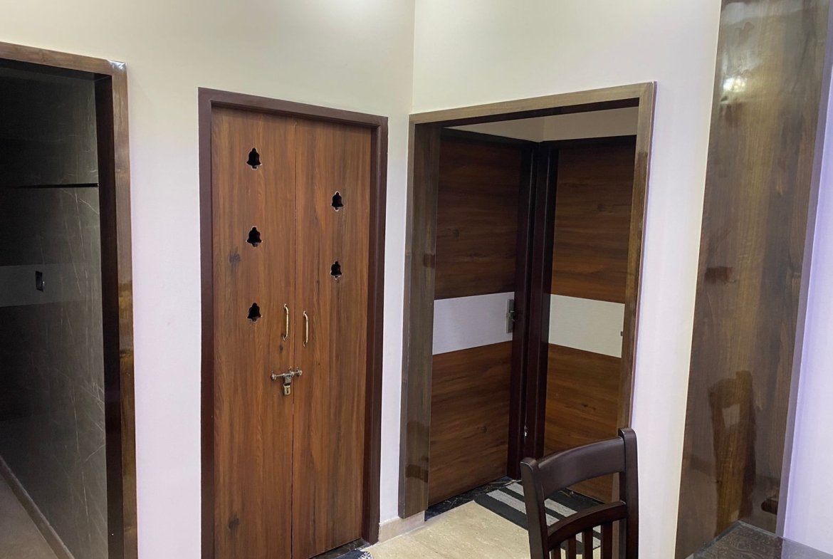 Dinning hall of 2BHK Apartment Flat for rent in Koramangala 1st block, Bangalore Renthozz