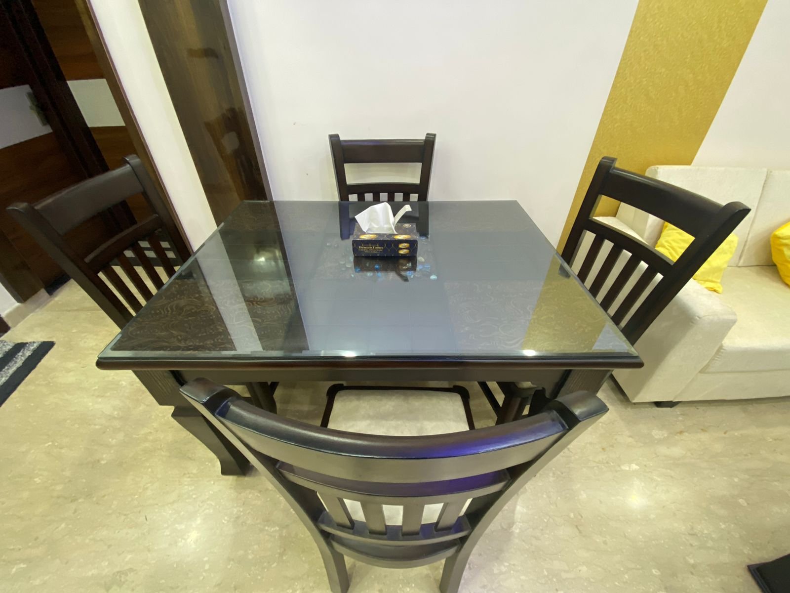 Dinning hall of 2BHK Apartment Flat for rent in Koramangala 1st block, Bangalore Renthozz