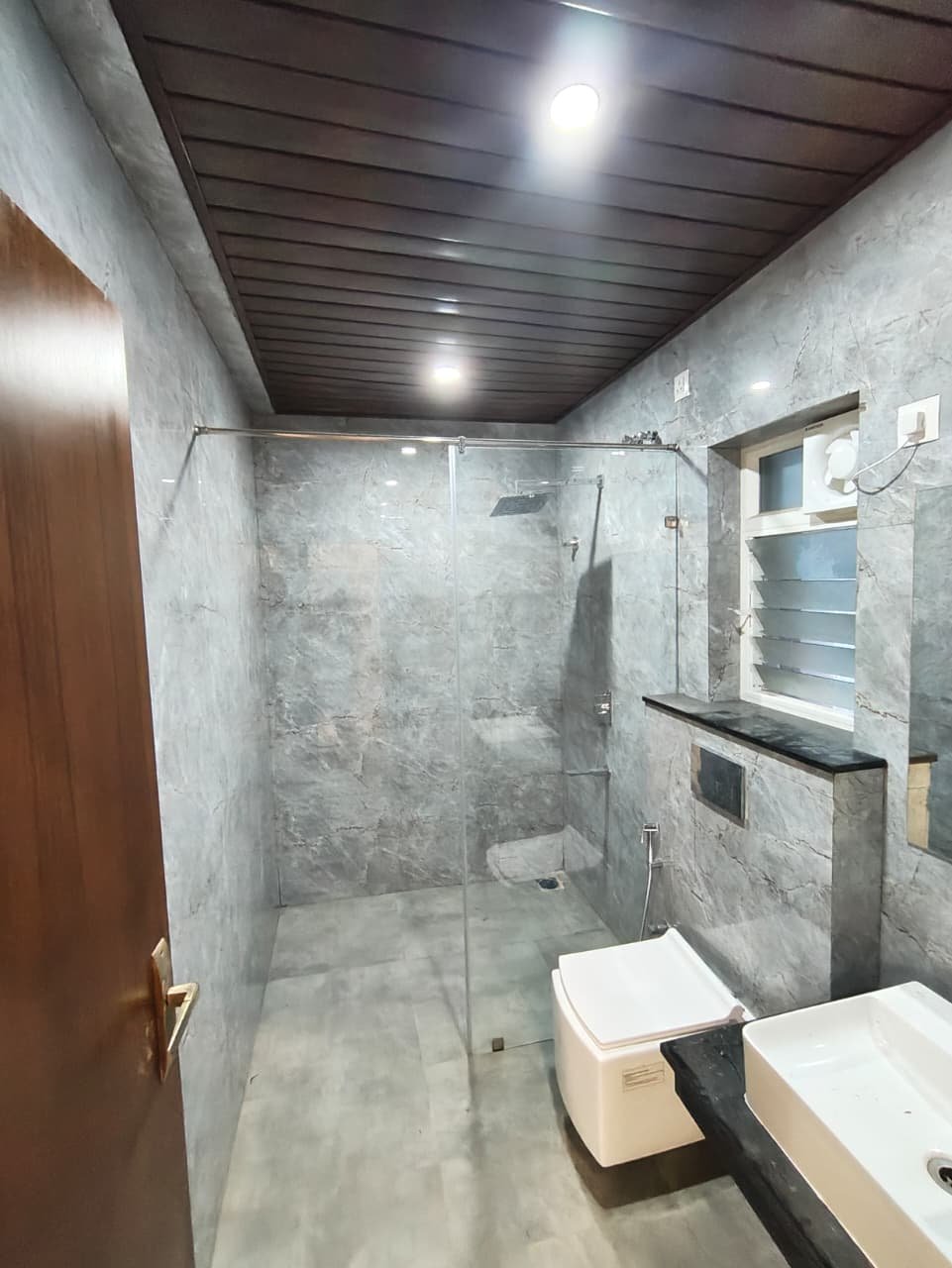 4BHK luxury villa for rent in Woodsvale with spacious interiors, private garden and premium amenities