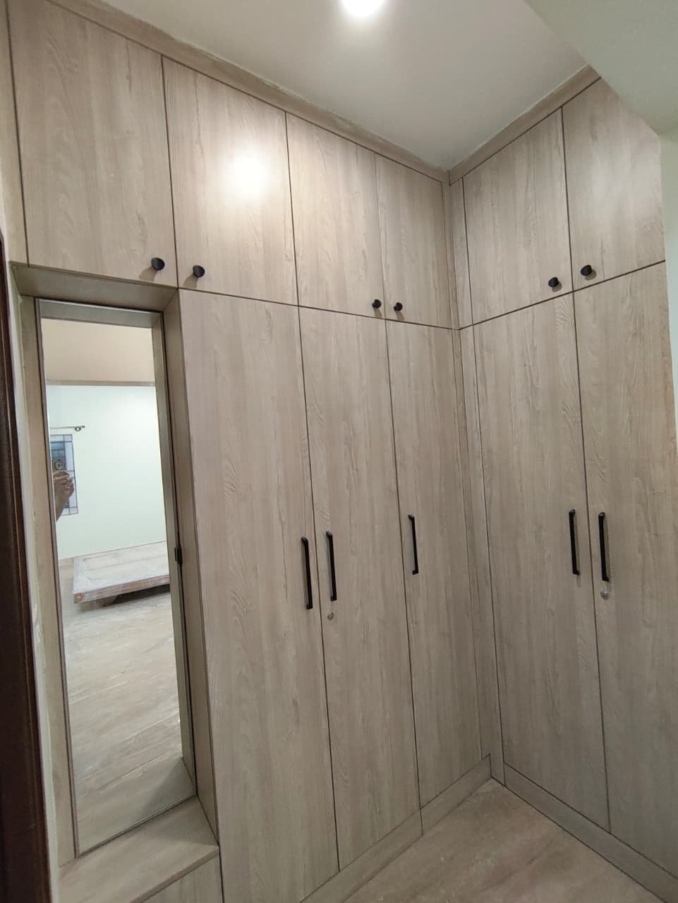 4BHK luxury villa for rent in Woodsvale with spacious interiors, private garden and premium amenities