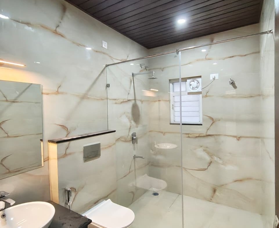 4BHK luxury villa for rent in Woodsvale with spacious interiors, private garden and premium amenities