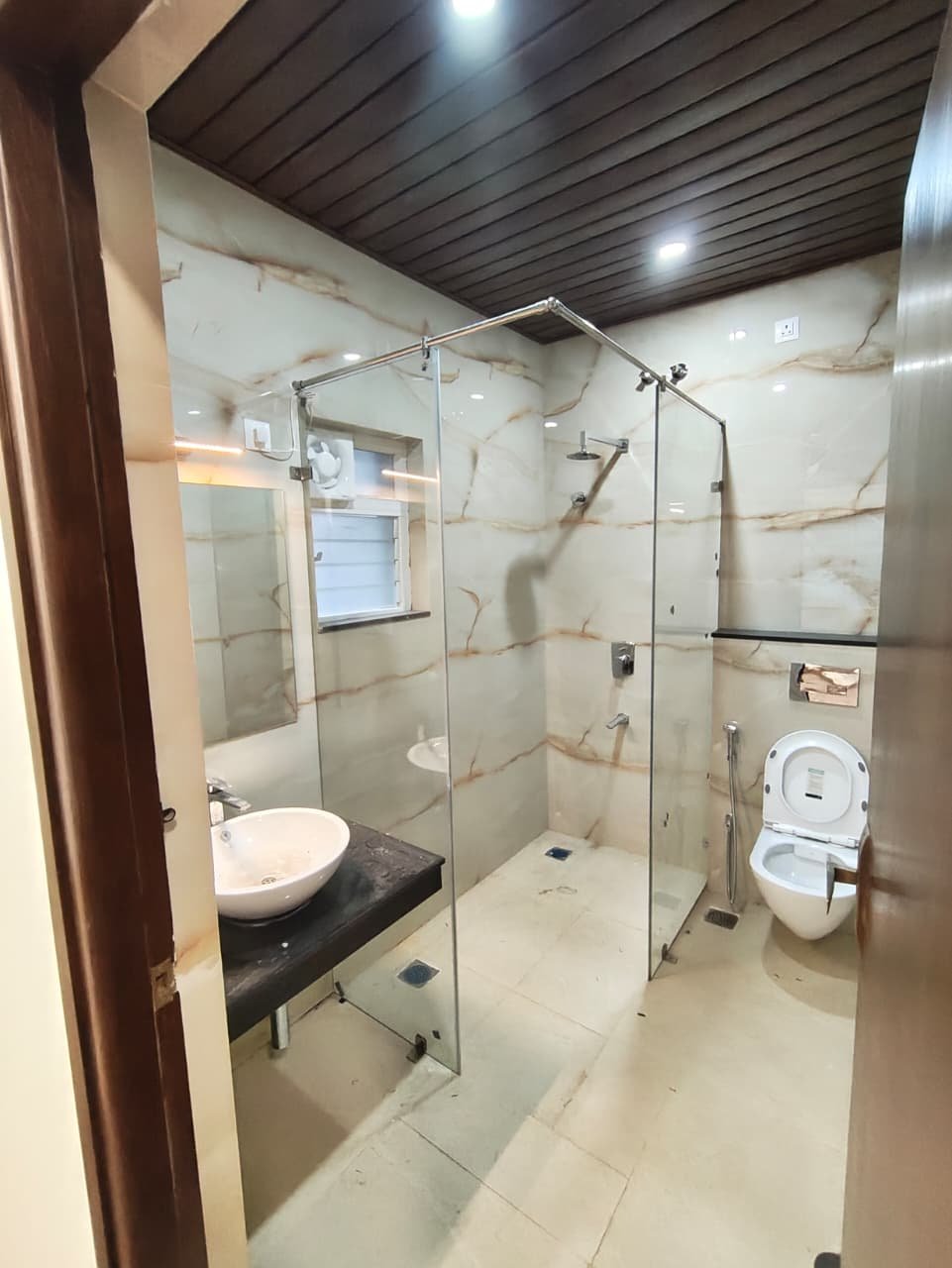 4BHK luxury villa for rent in Woodsvale with spacious interiors, private garden and premium amenities