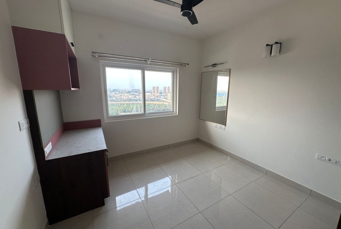 Master bedroom in semi furnished 3BHK flat at Prestige Elysian Bangalore