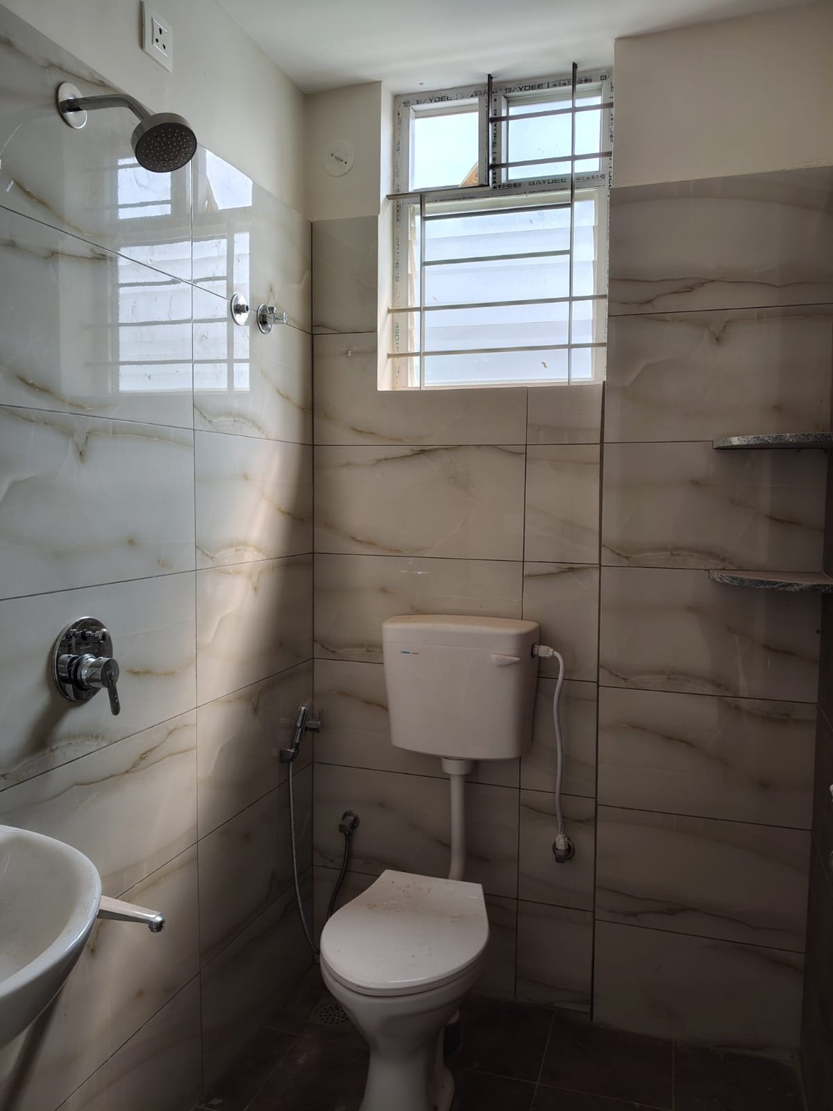 Modern Bathrooms in 2BHK Flat for Rent in BTM Layout modern bathrooms 2BHK flat for rent BTM Layout with geyser fittings