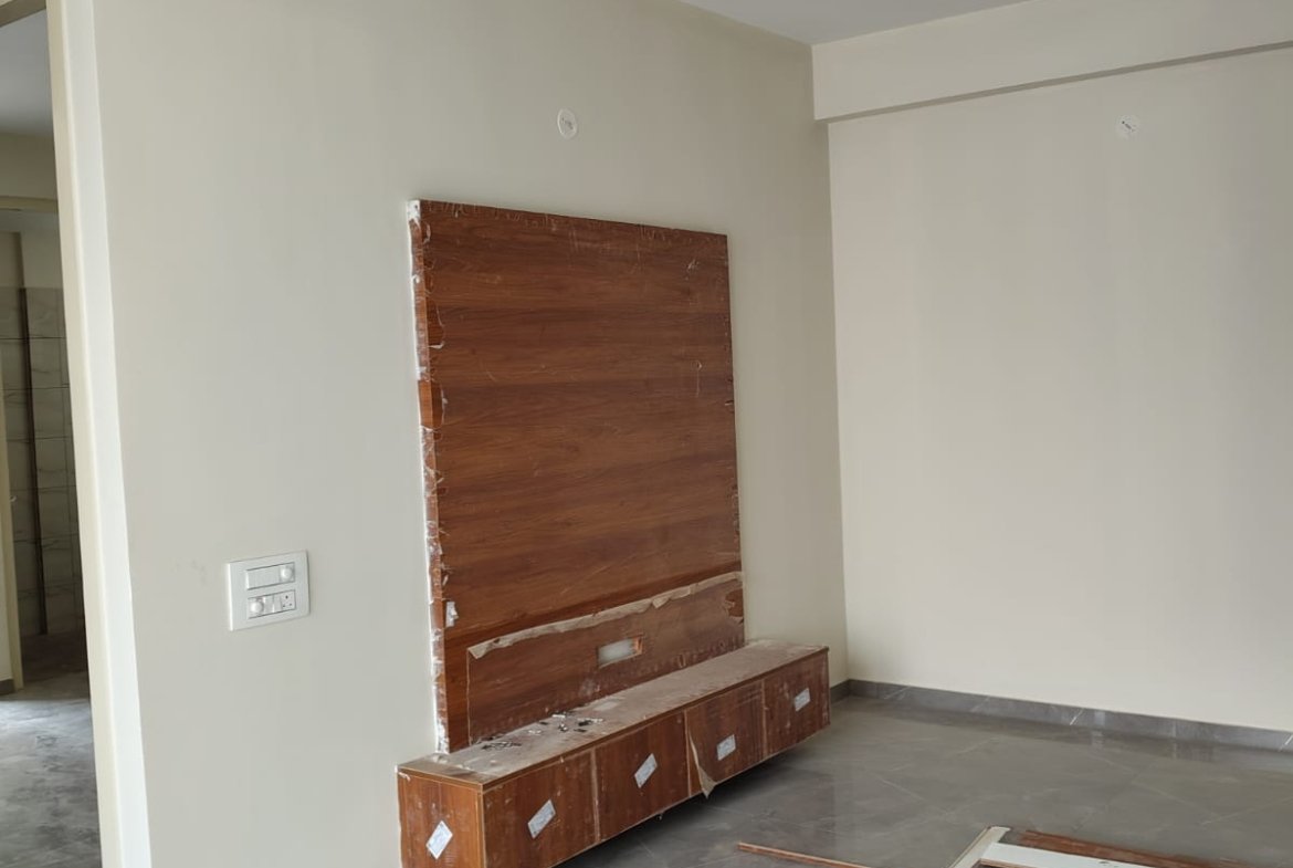 living hall 2BHK fully furnished flat for rent BTM Layout sofa TV