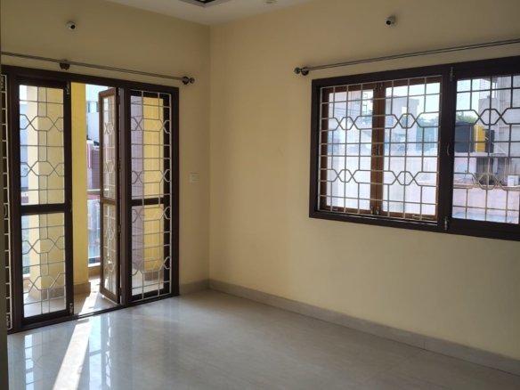 living hall 2BHK semi furnished flat Koramangala 6th Block spacious