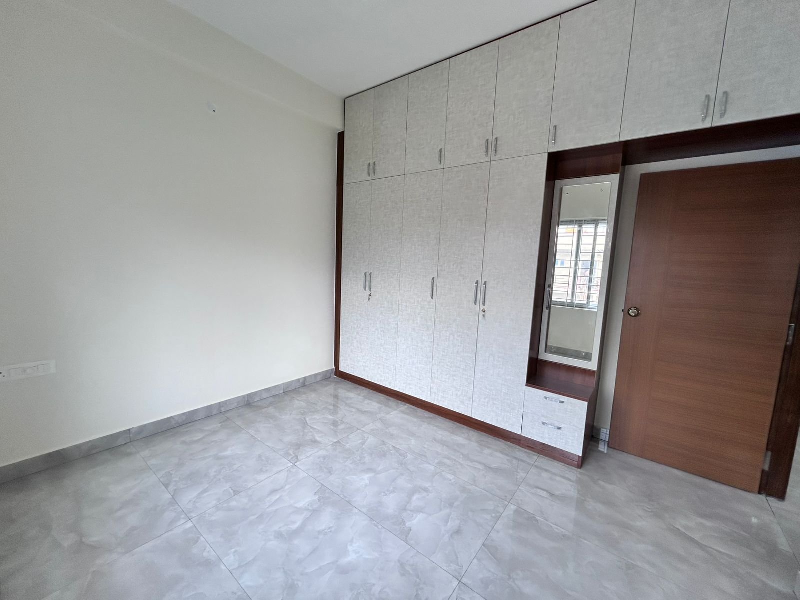 Brand new 1BHK furnished flat for rent near Star Bazar in Akshaya Nagar Bangalore with modern interiors