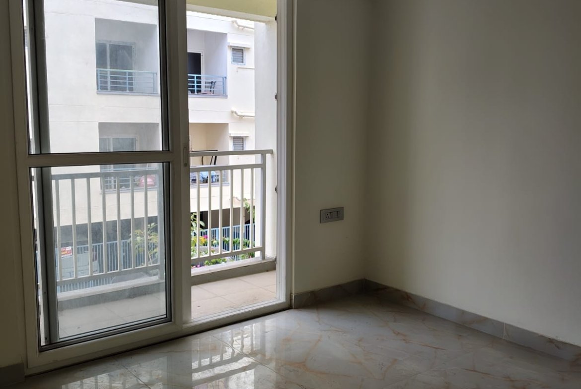 spacious living hall in east facing 3BHK flat for sale JP Nagar 7th Phase Kothanur Bangalore