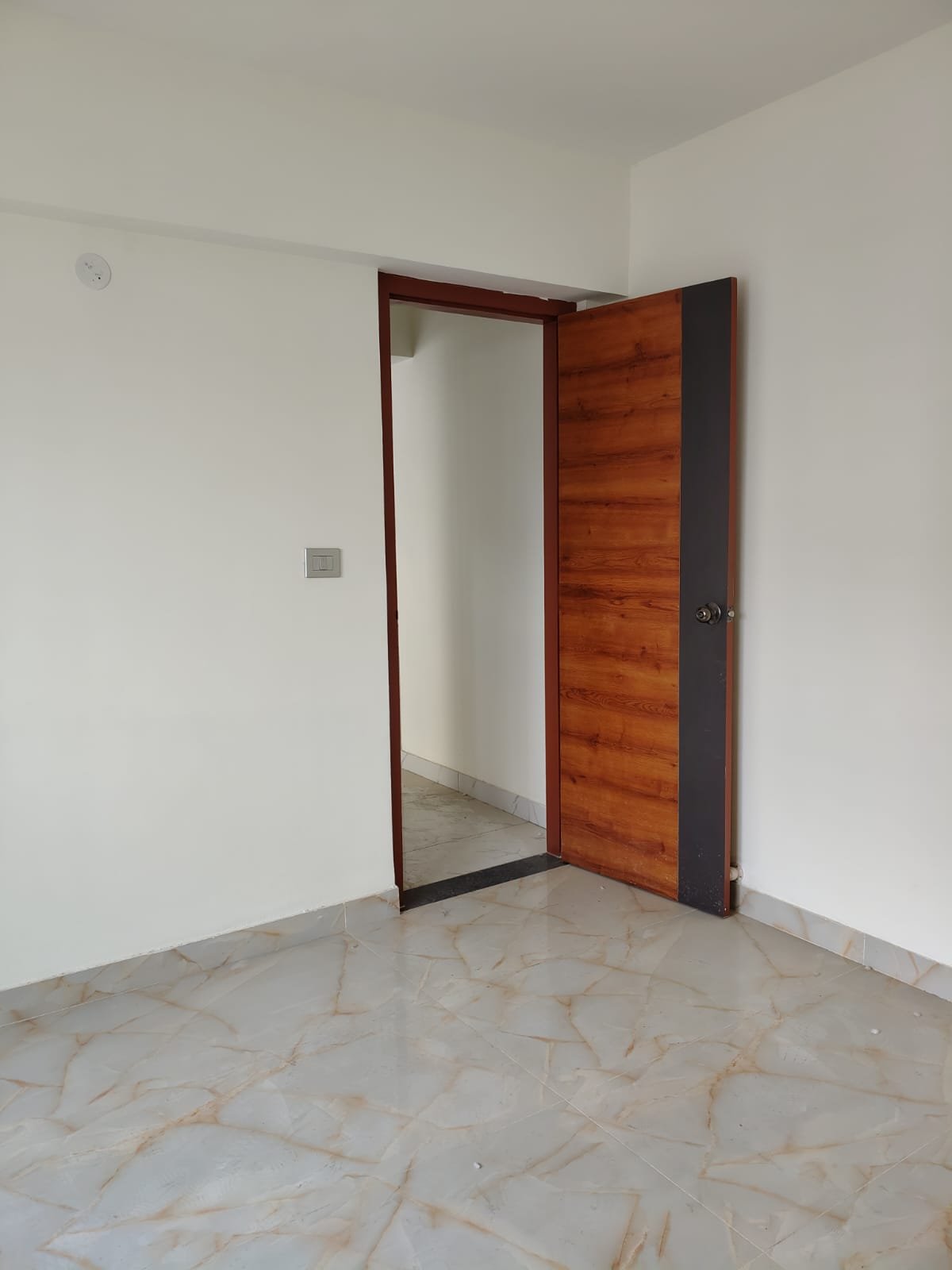 spacious bedroom in 3BHK flat for sale in JP Nagar 7th Phase South Bangalore