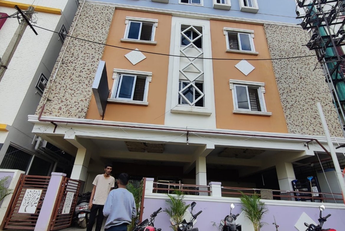 PG building for sale near Kodathi Sarjapur Road Bangalore front elevation high rental income property