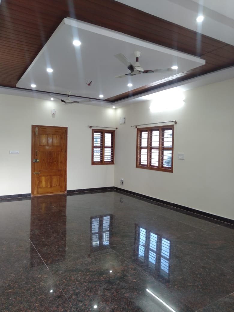 Spacious living room with good ventilation 2BHK Bannerghatta Road