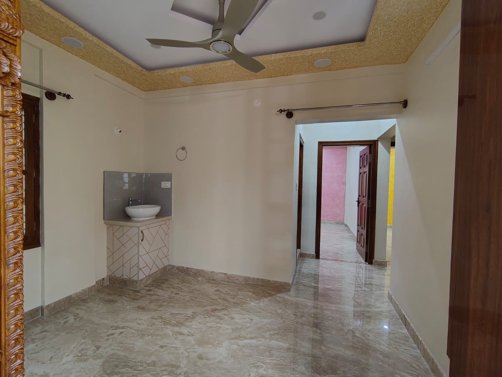 Spacious living room of semi furnished 2BHK flat in HSR Layout Sector 1 Bangalore with natural light and ventilation