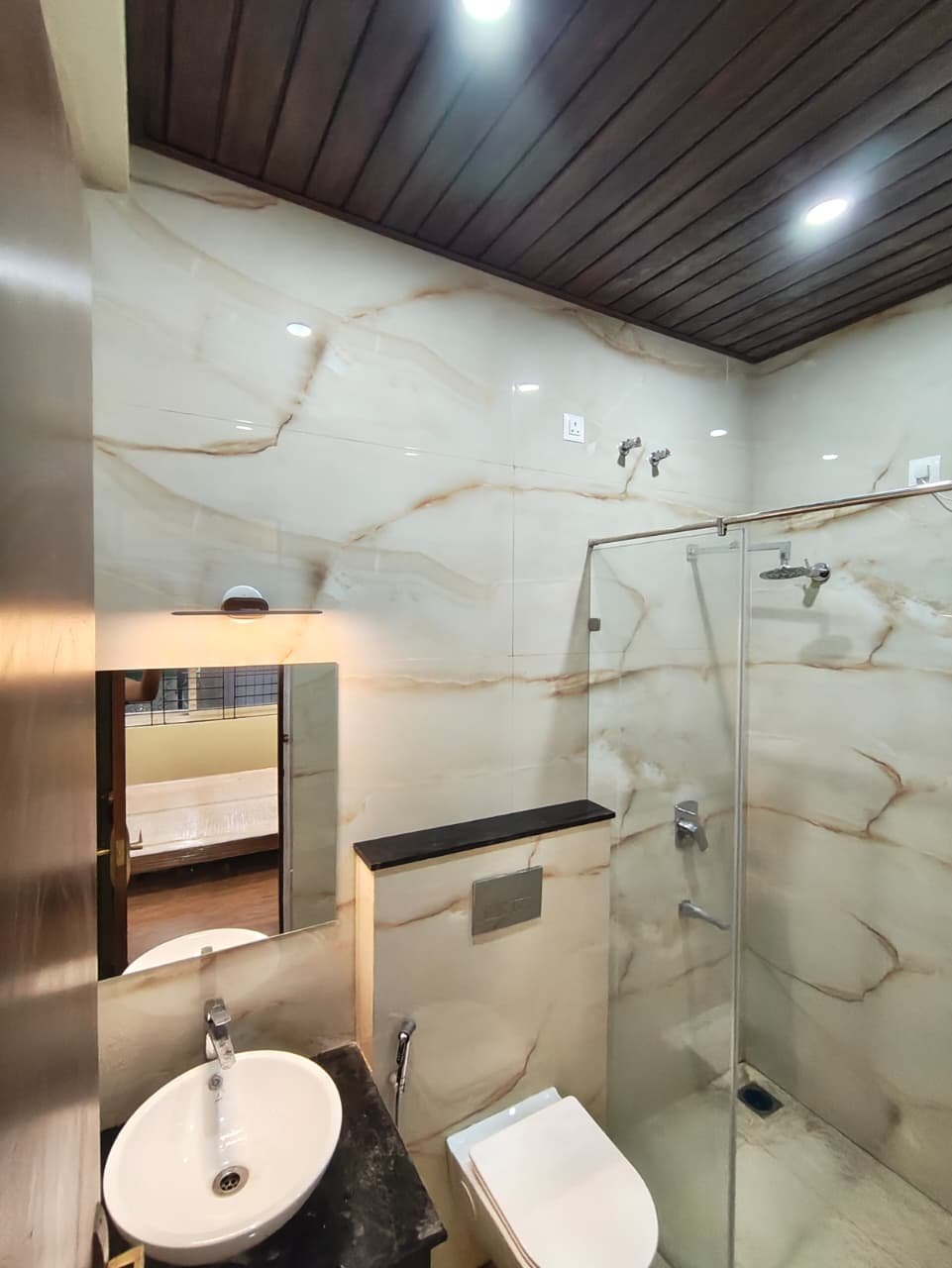 Modern Bathroom in Woodsvale Villa Bathroom with modern fittings in Woodsvale villa Sarjapura Bangalore