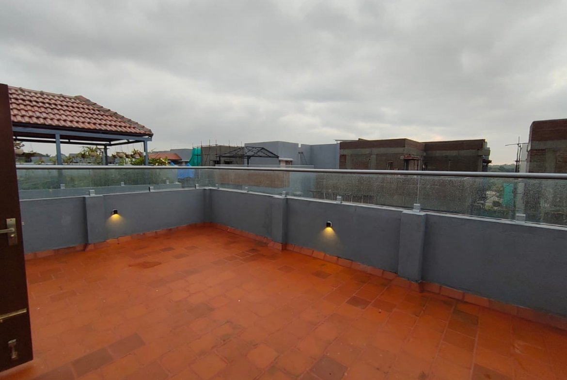 Balcony with open view in Woodsvale gated community villa